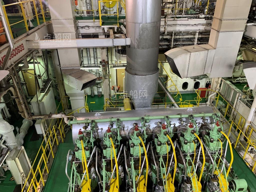 出售56836吨散货船