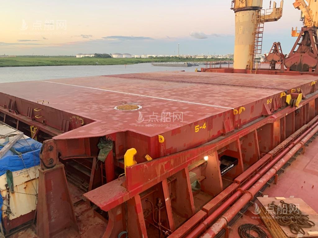 出售56836吨散货船