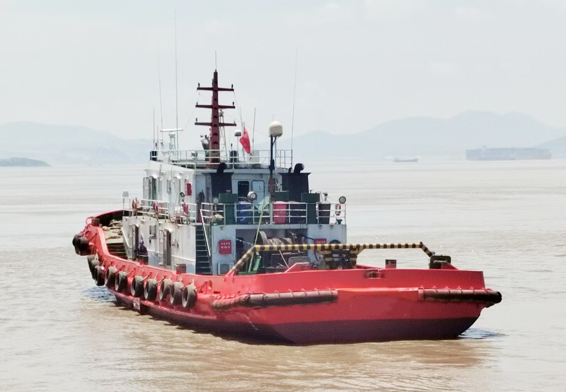 出售2200马力普通拖轮