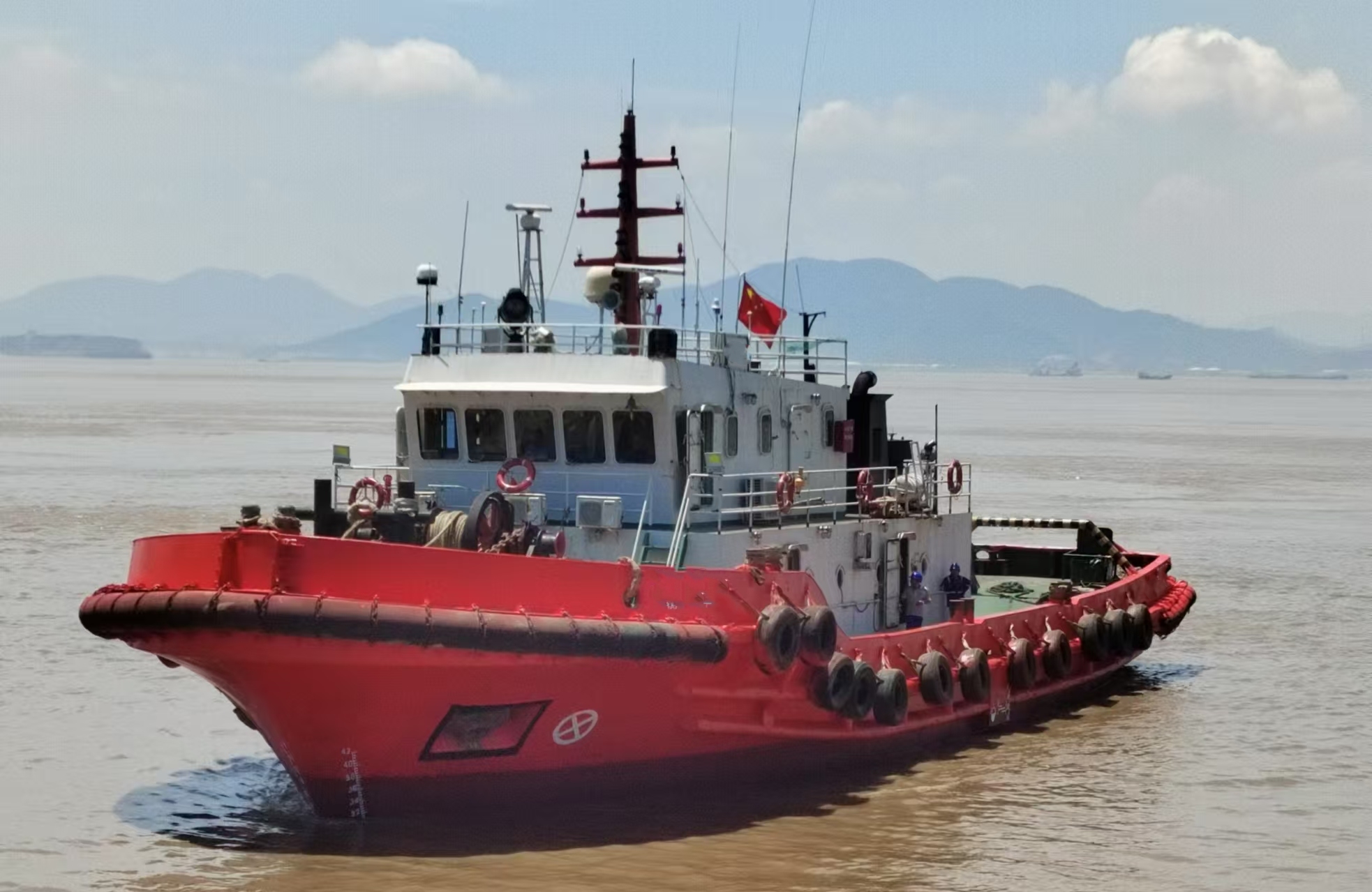 出售2200马力普通拖轮