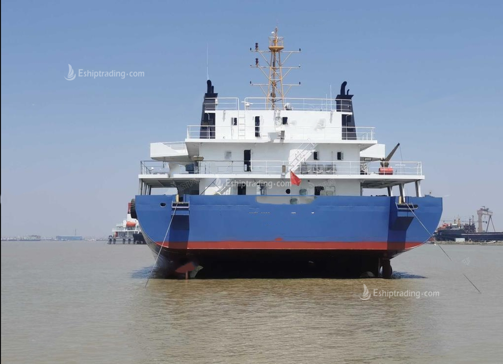5000 T Deck Barge /LCT For Sale