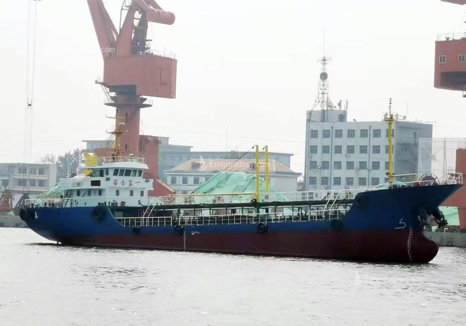 864 T Product Oil Tanker For Sale