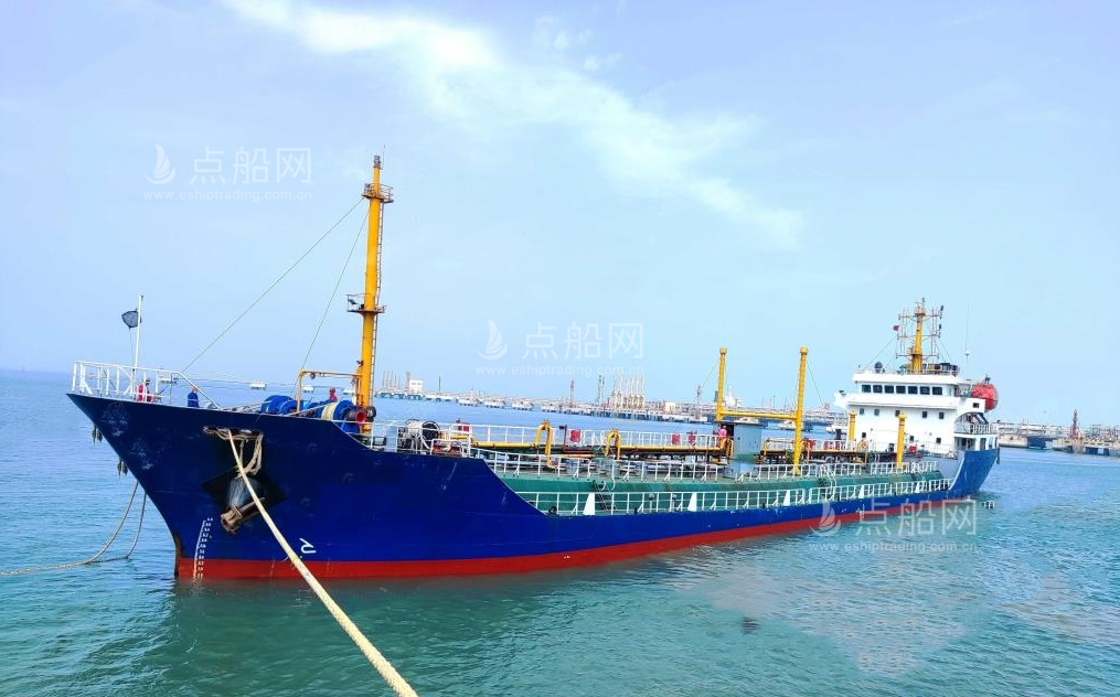 出售3845吨成品油船