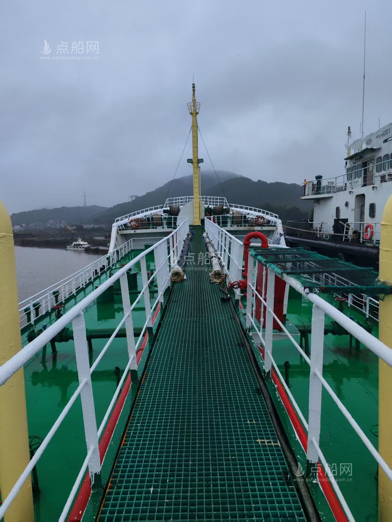 出售3147吨成品油船