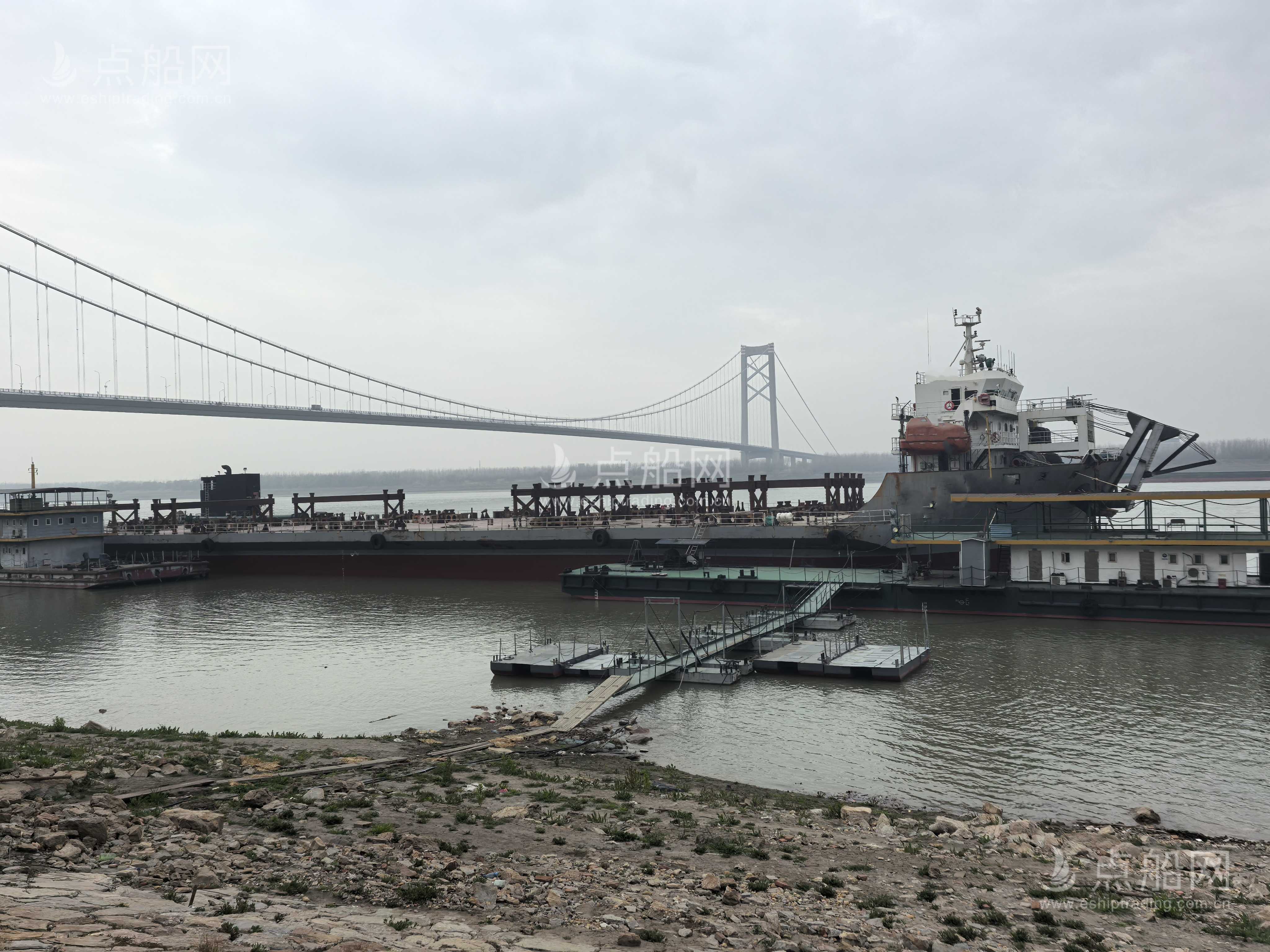 出售13000吨甲板货驳