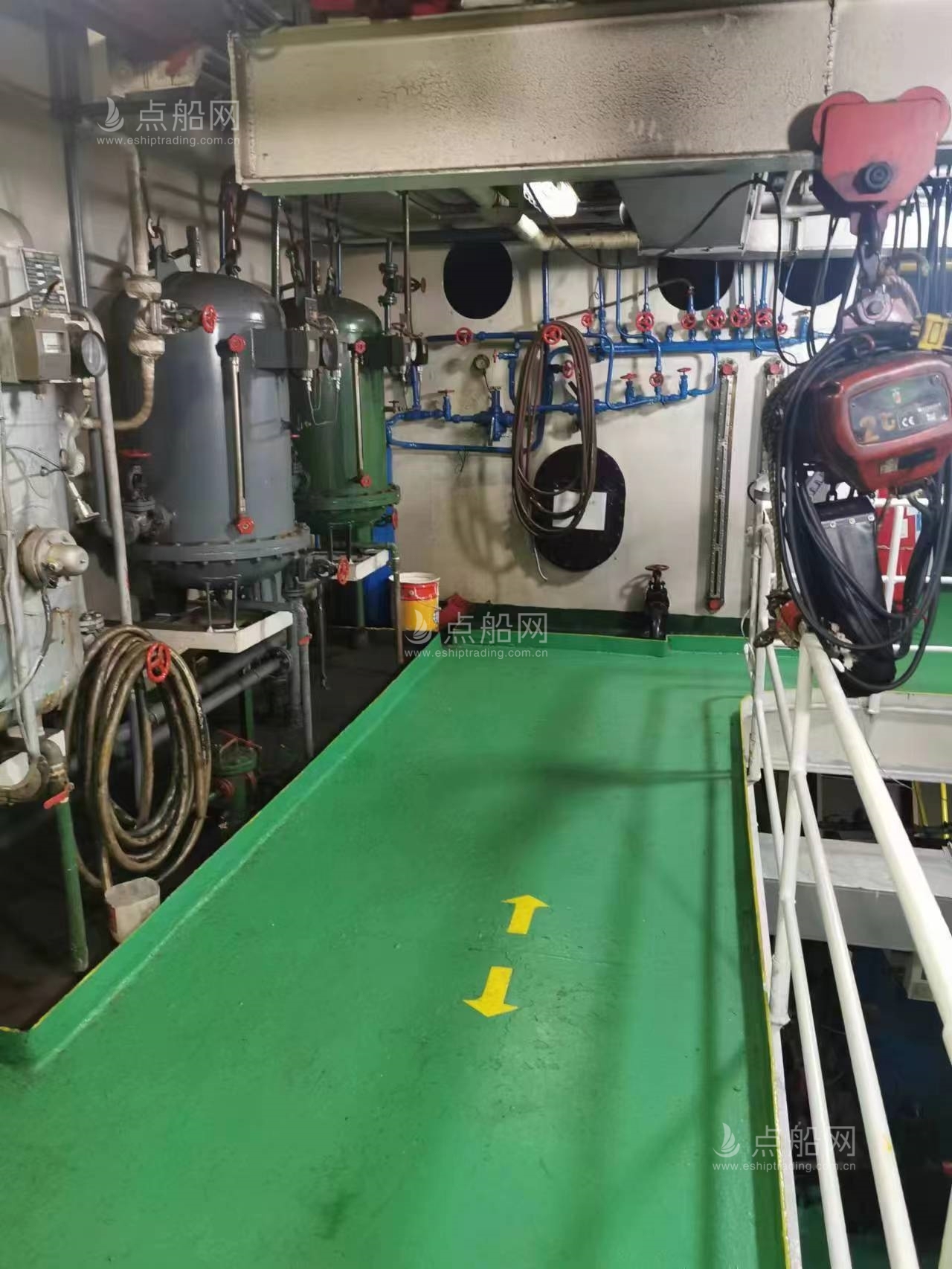 出售3110吨成品油船