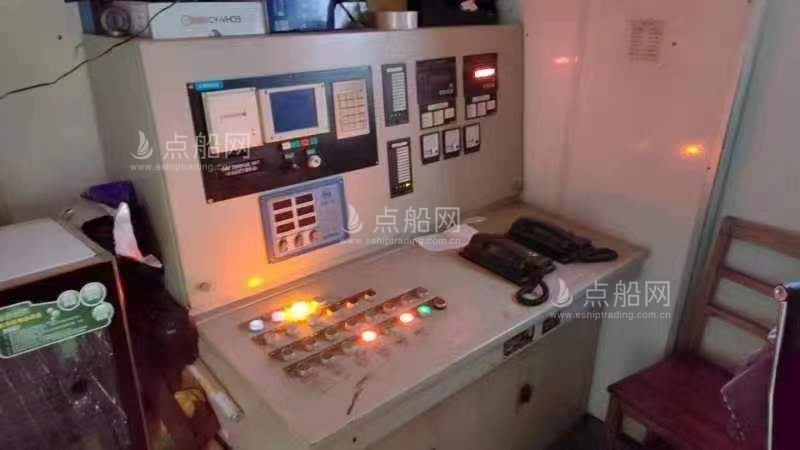 出售3110吨成品油船