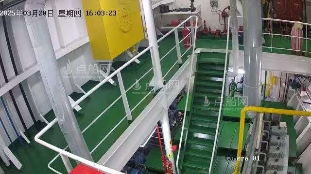 出售2600m³开体泥驳