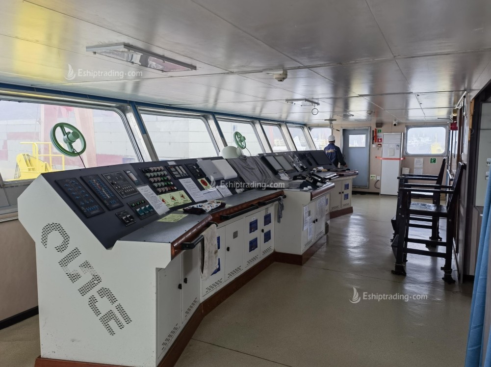 10720 T Deck Barge /LCT For Sale