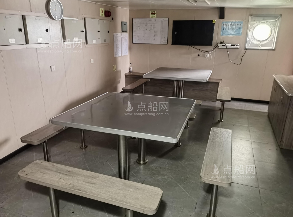 出售10720吨甲板货驳