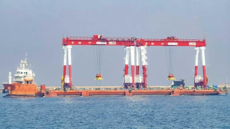 出售10160吨甲板货驳