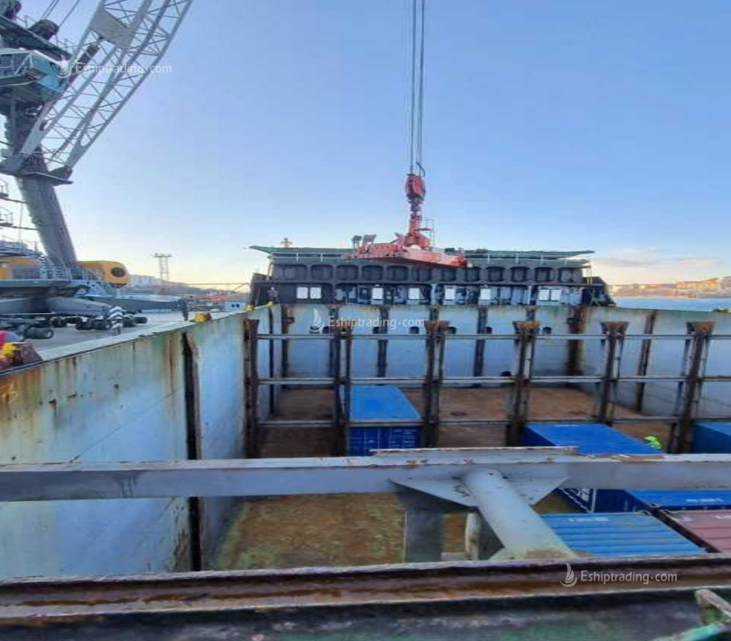 679 TEU Container Ship For Sale