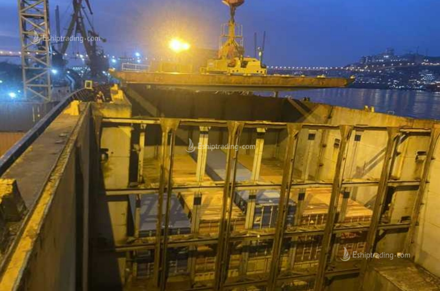 679 TEU Container Ship For Sale