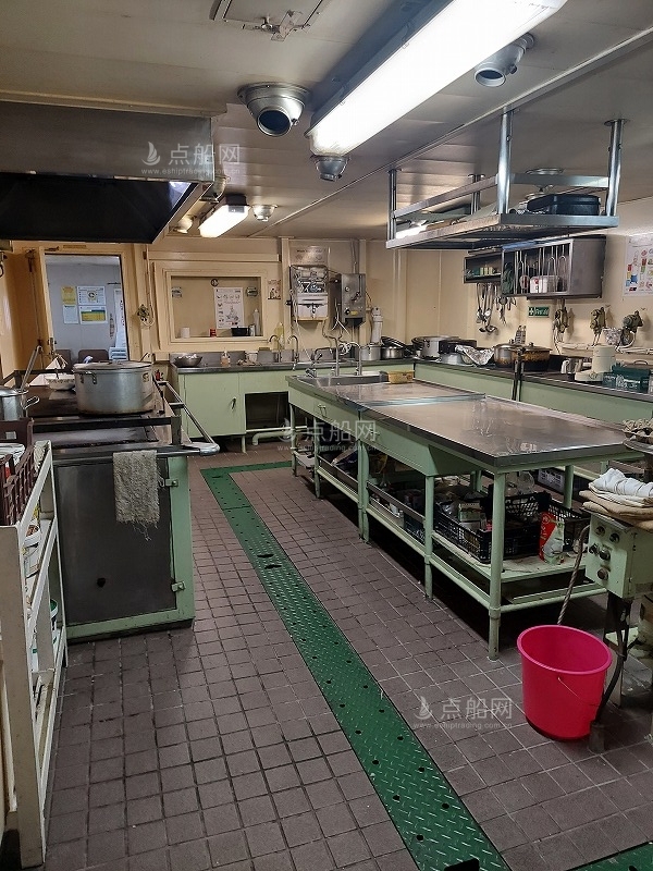 出售55500吨散货船