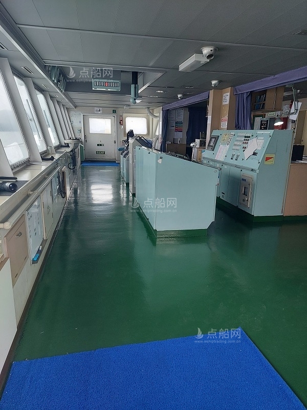 出售55500吨散货船