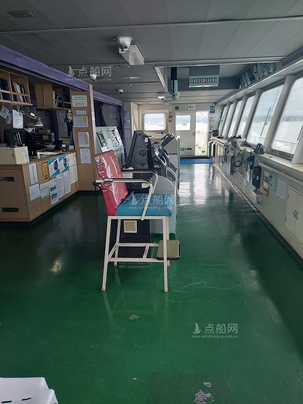 出售55500吨散货船