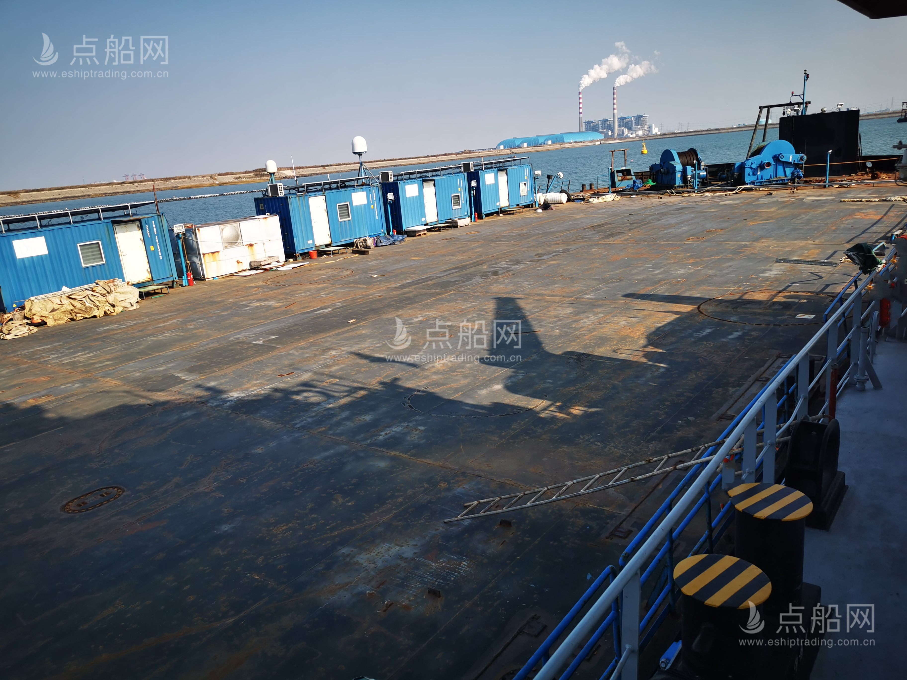 出售310尺无动力驳船