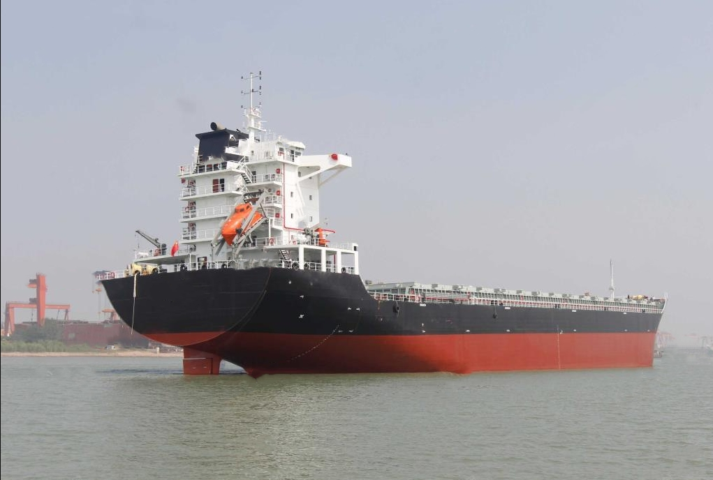 出售1544箱集装箱船