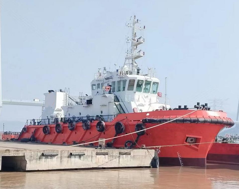 出售4400 马力远洋拖轮