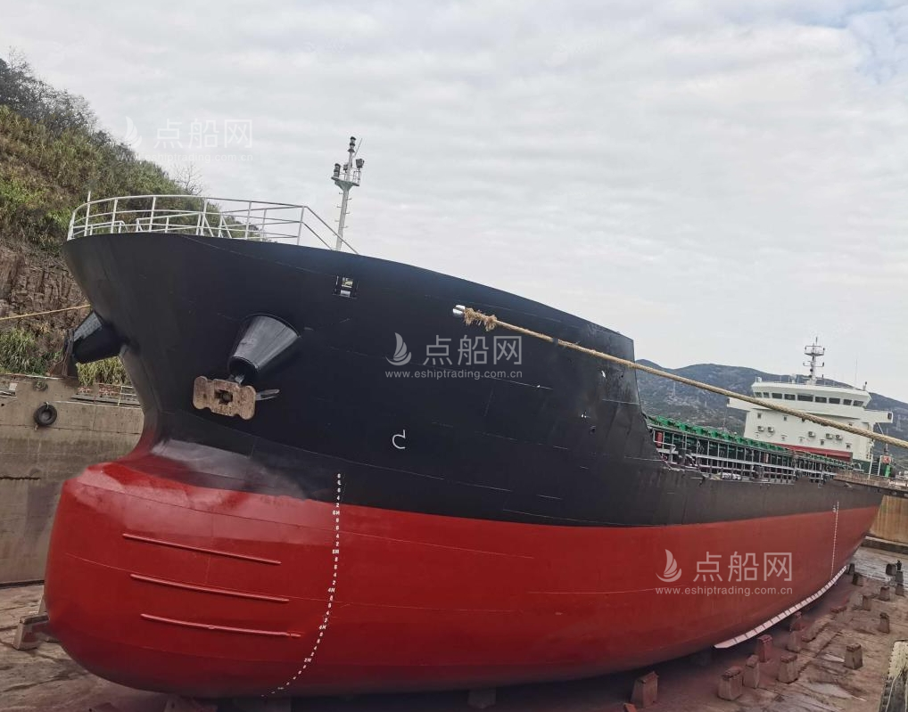 出售8125吨散货船