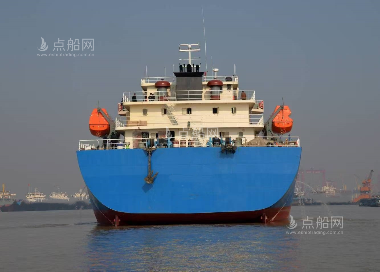 出售6000吨甲板货驳