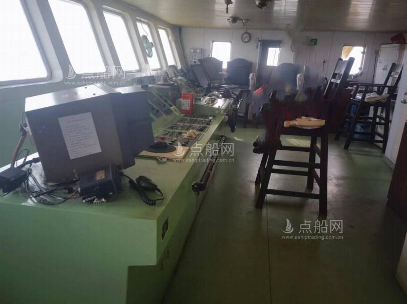 出售2948吨成品油船