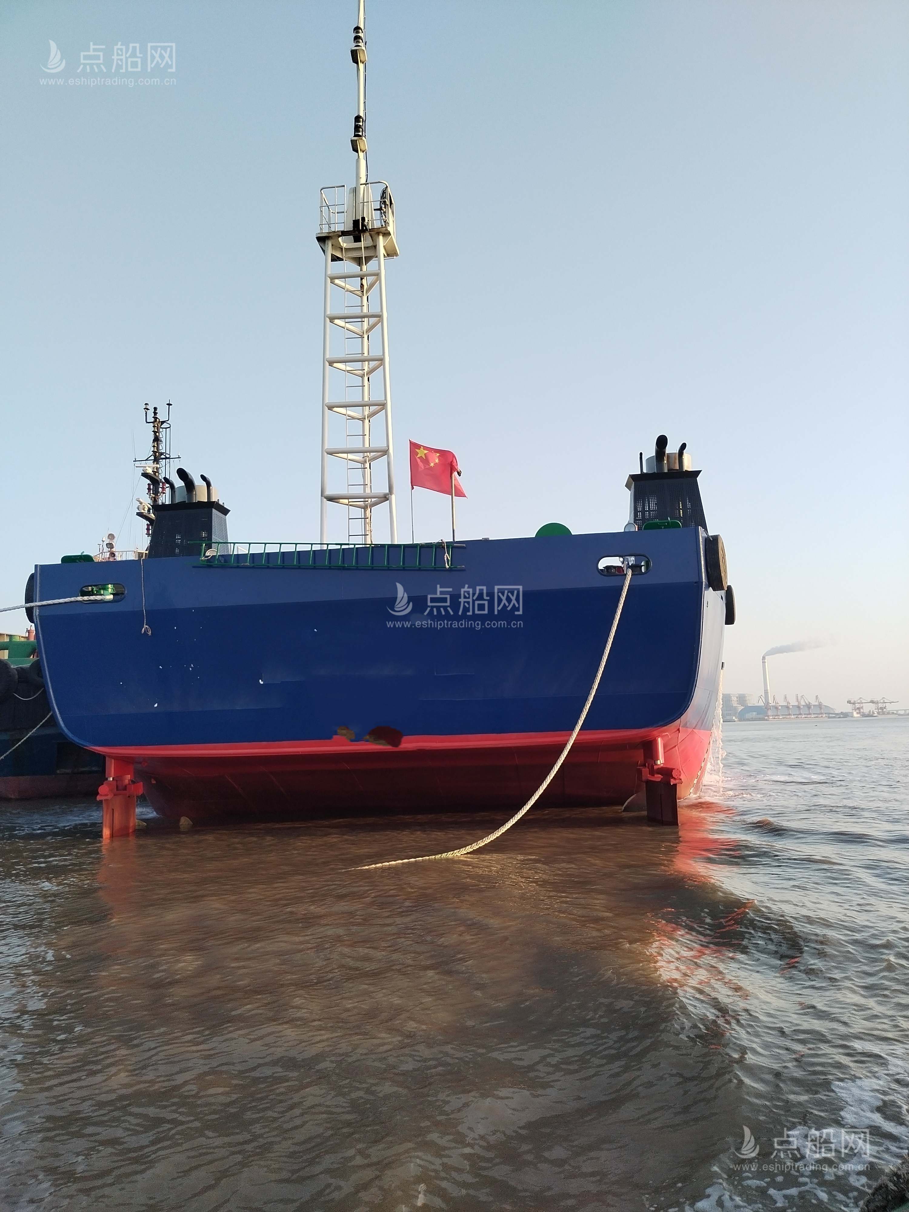 出售388箱集装箱船