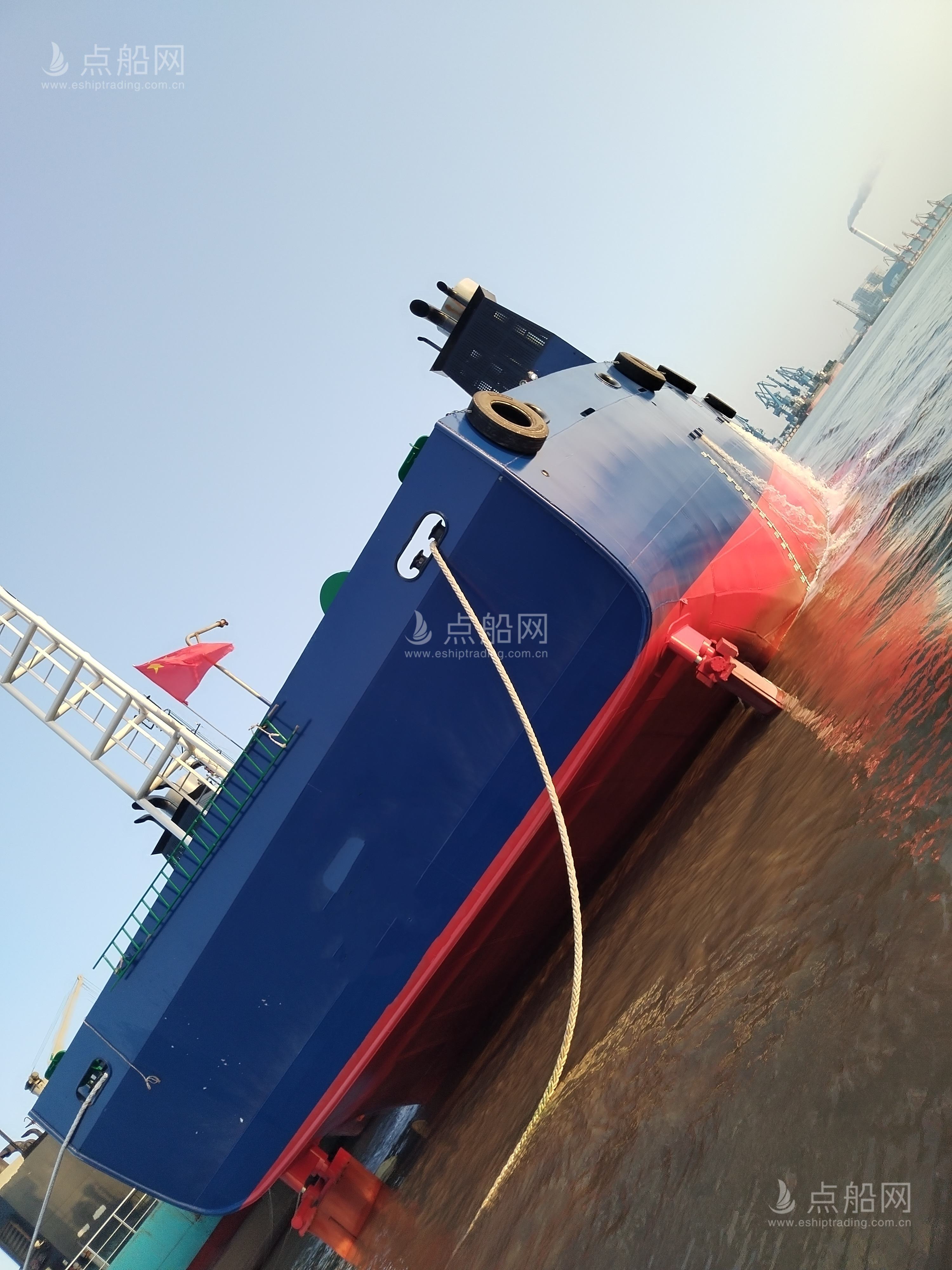 出售388箱集装箱船