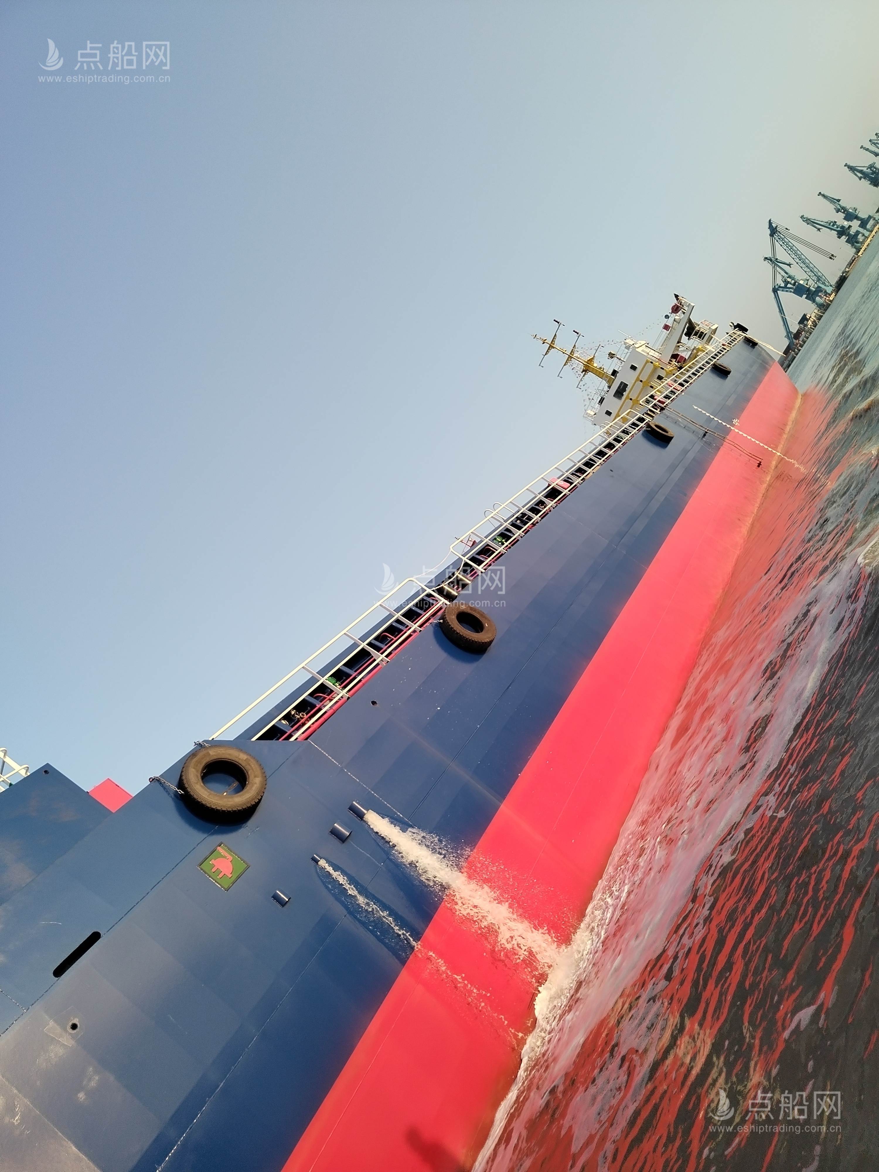 出售388箱集装箱船