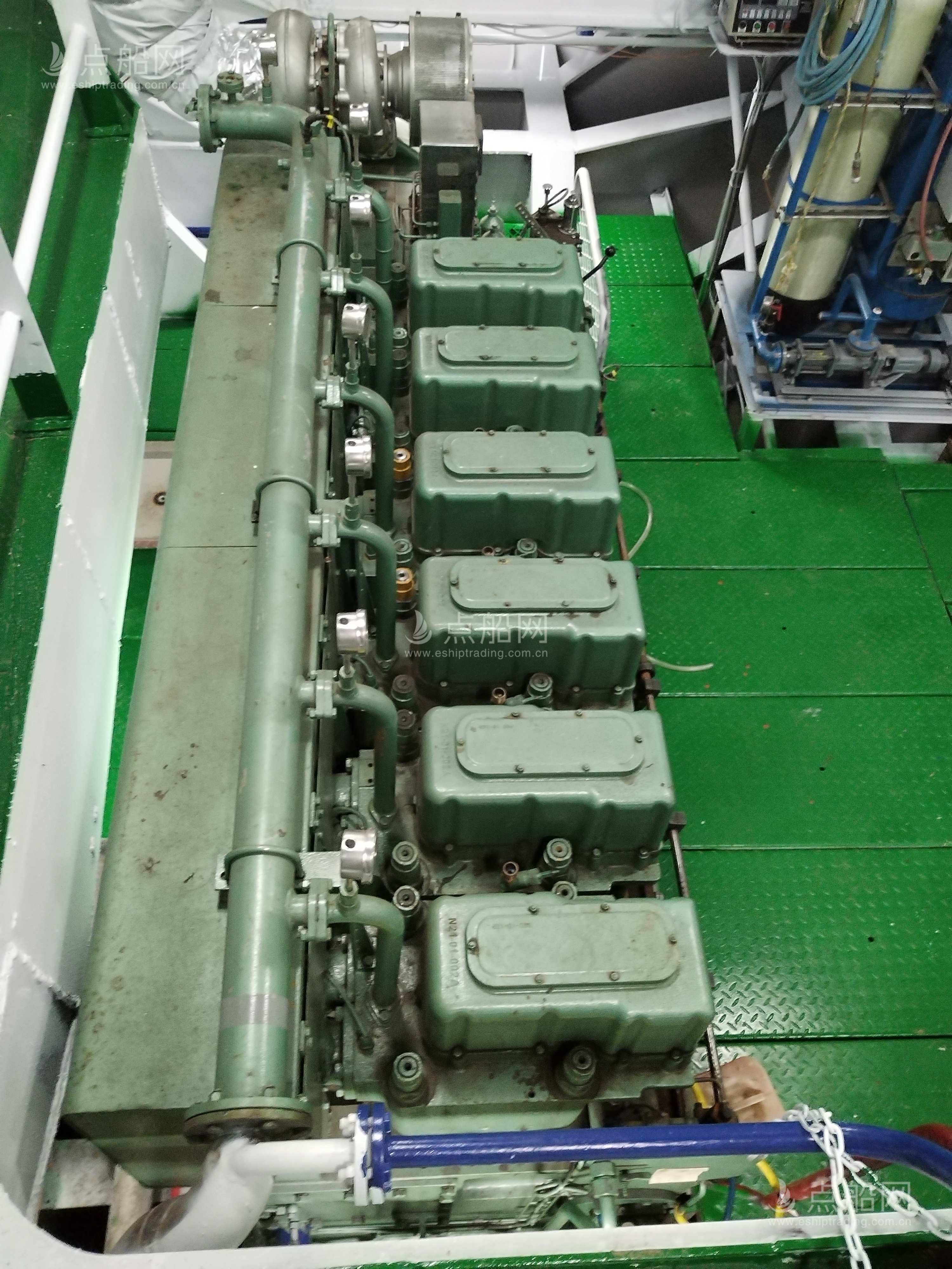 出售388箱集装箱船