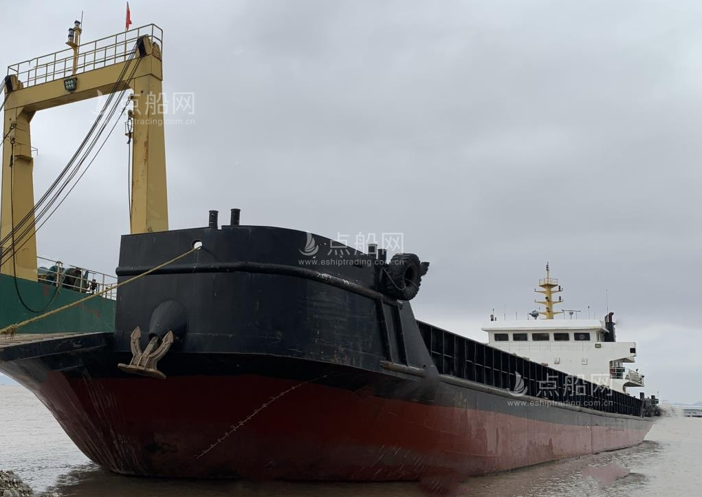出售2600吨甲板货驳