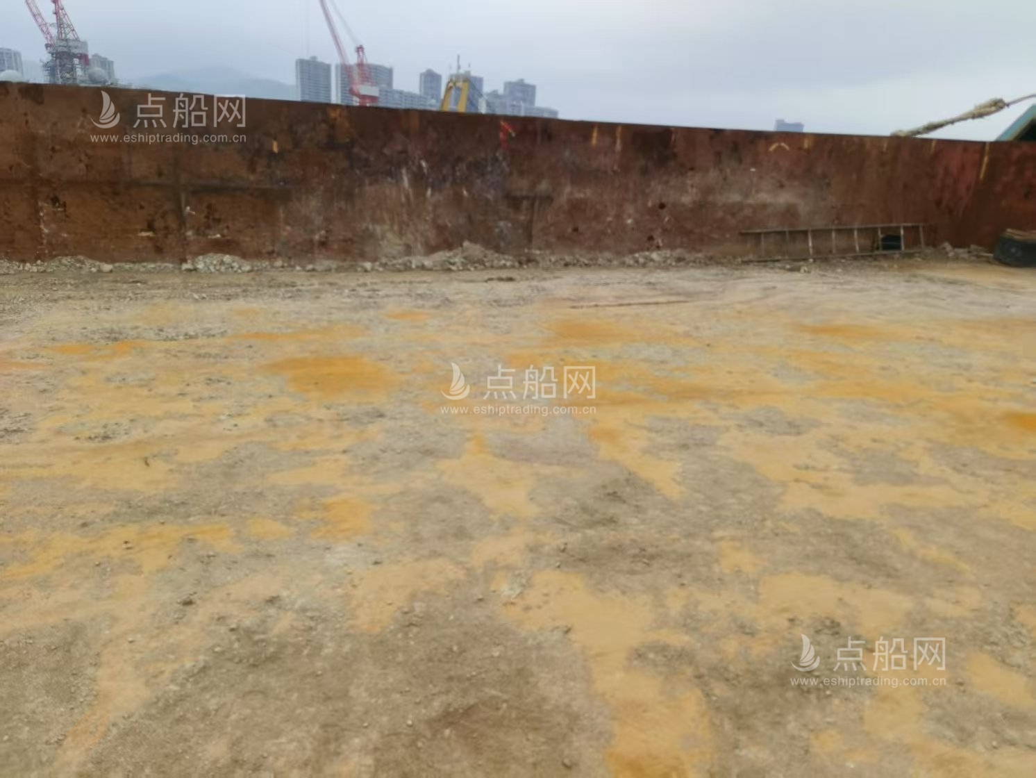 出售2600吨甲板货驳