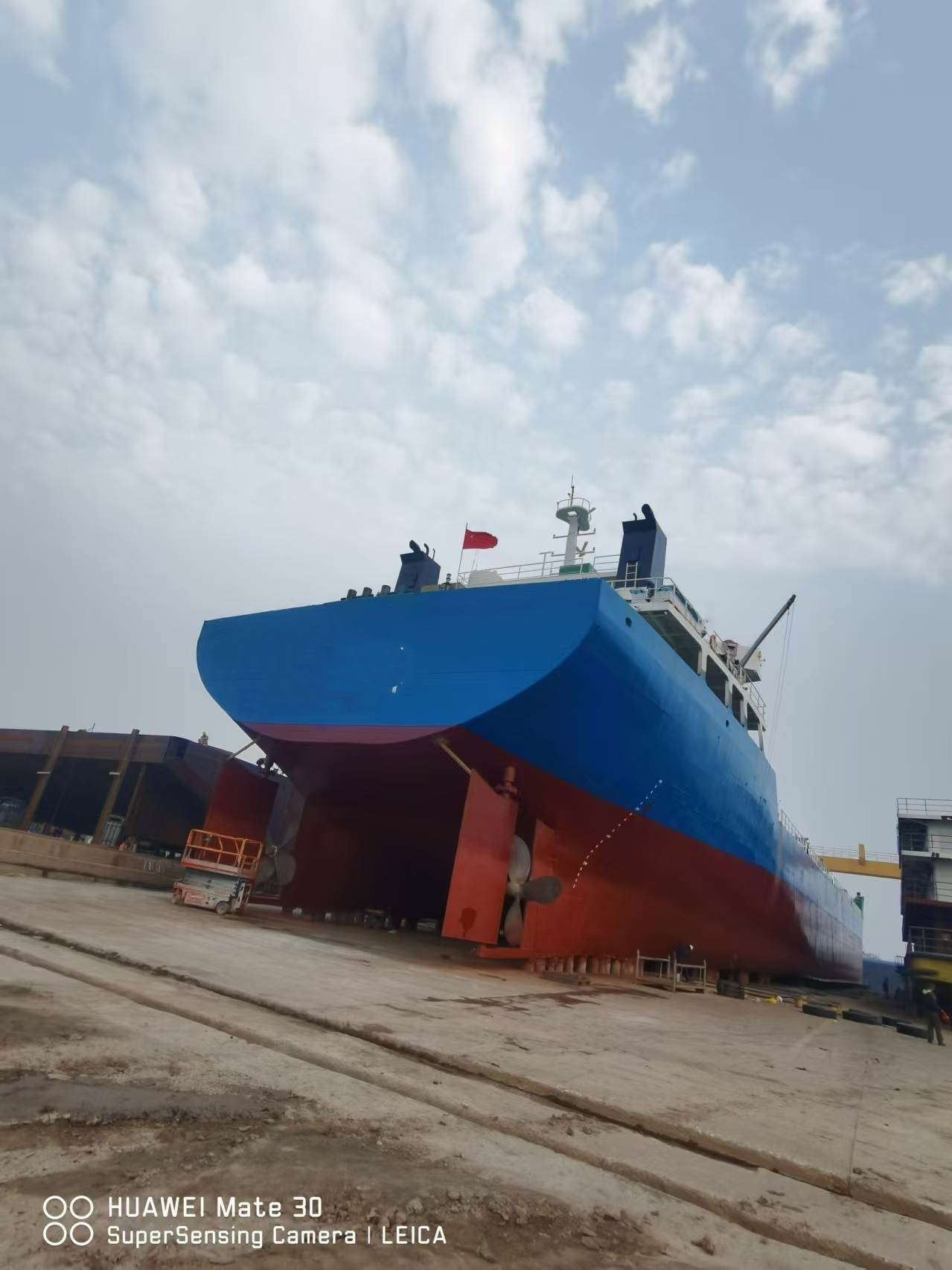 出售5890吨自卸砂船