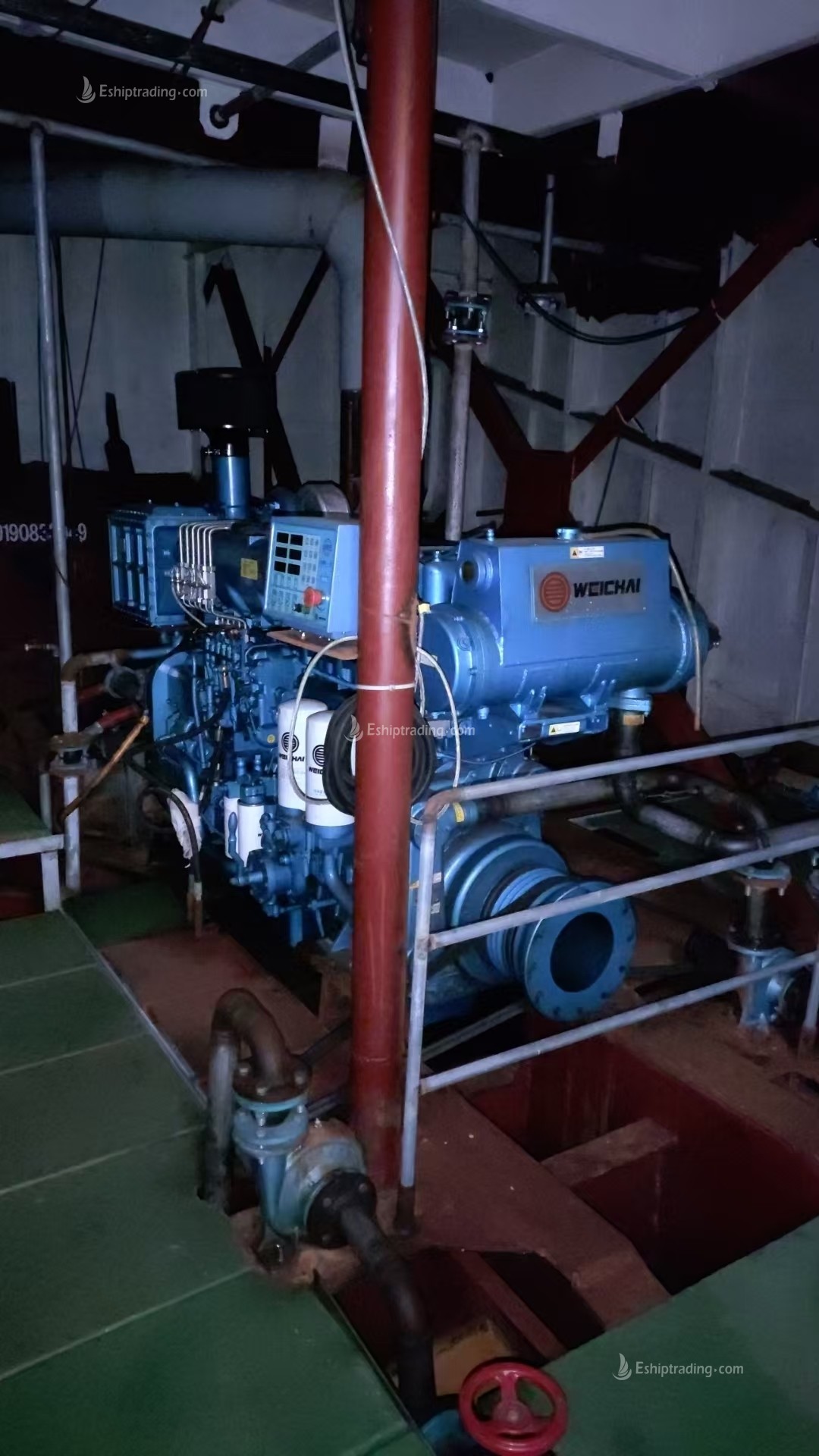 25 T Fully Revolving Floating Crane For Sale