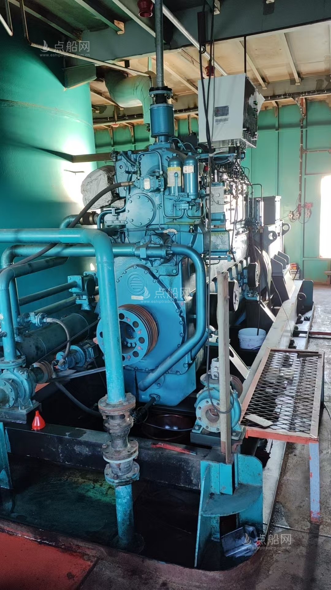 出售25吨全回转浮吊