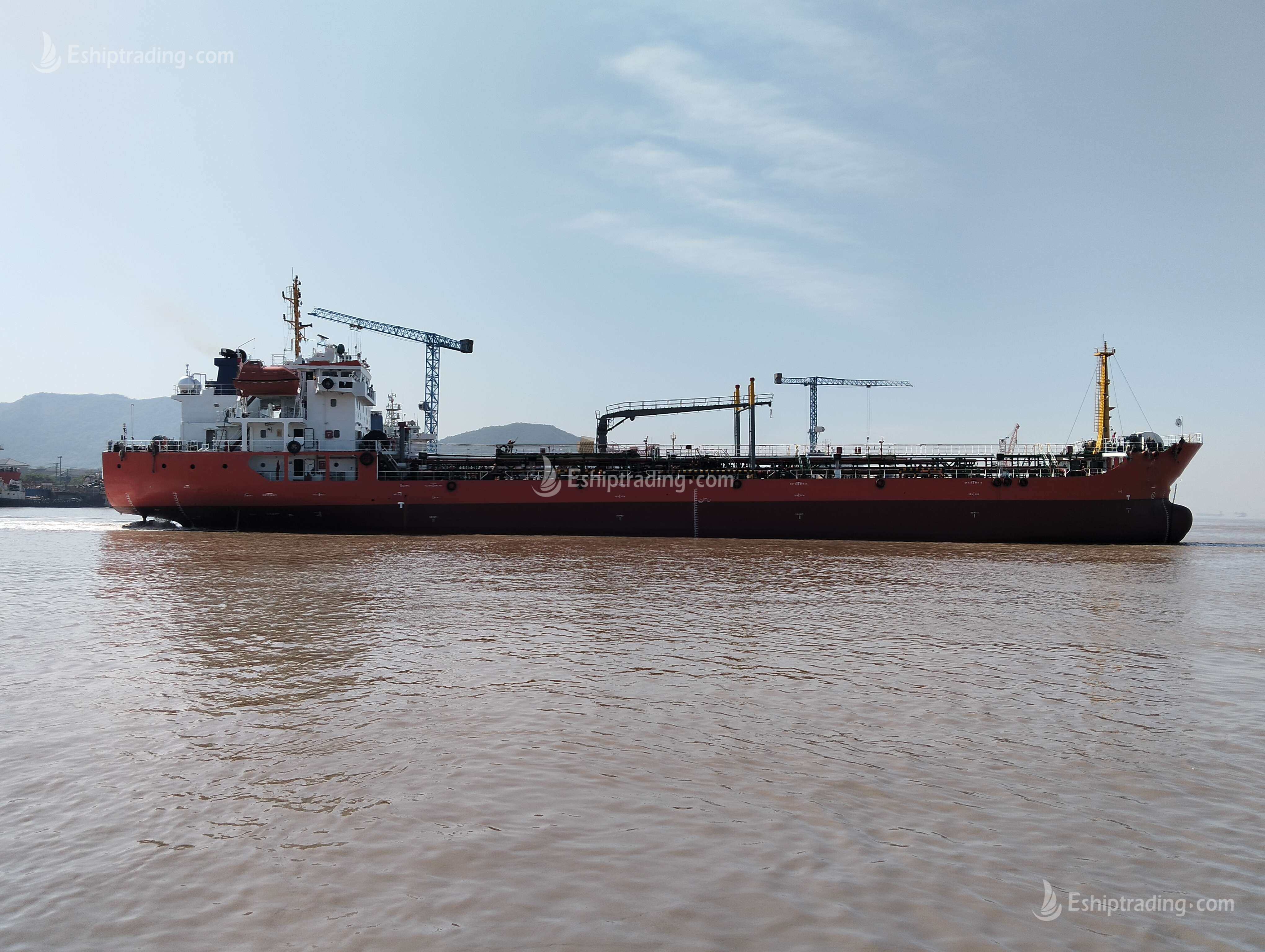 4560 T Product Oil Tanker For Sale