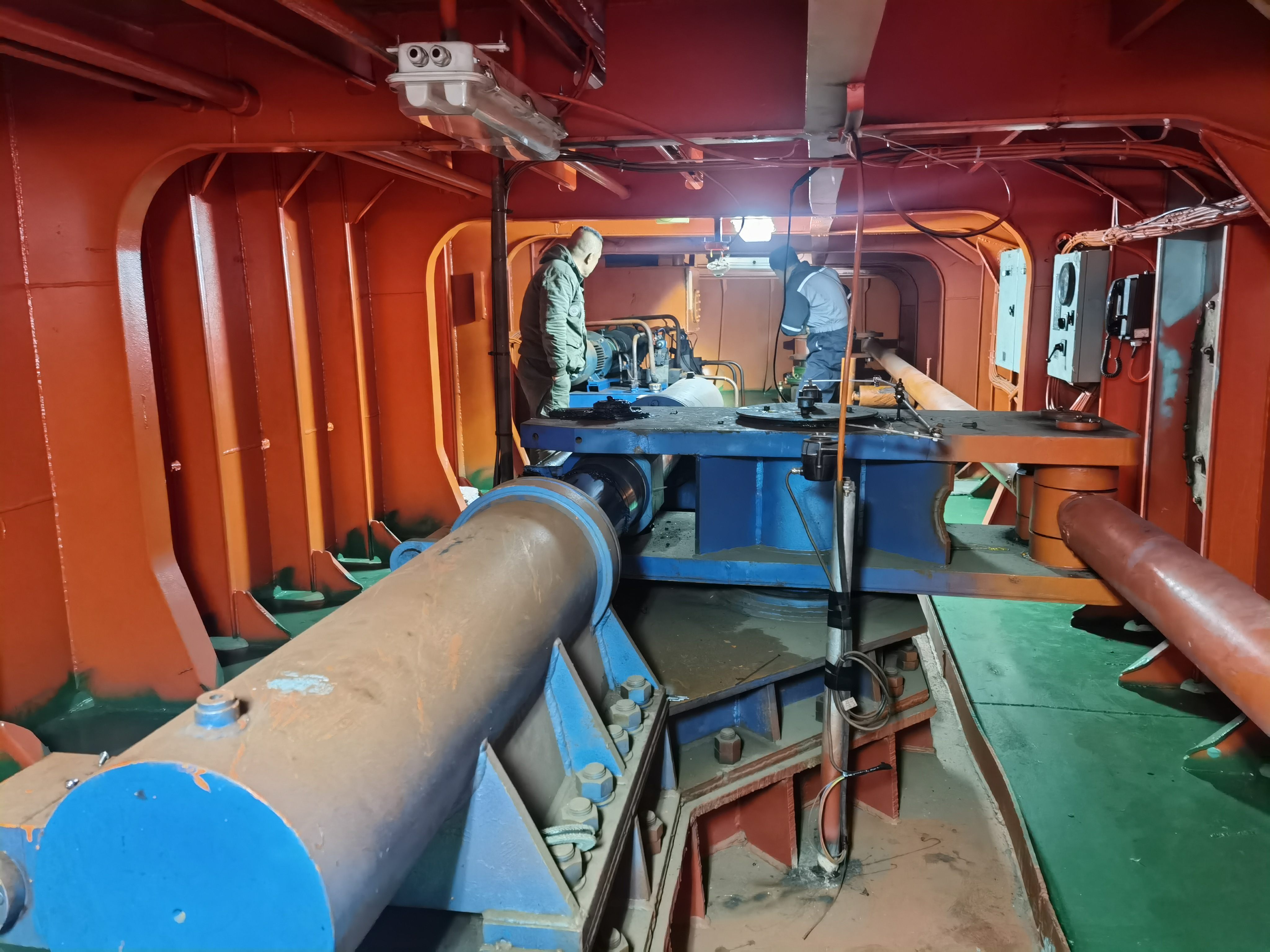 出售4880吨散货船