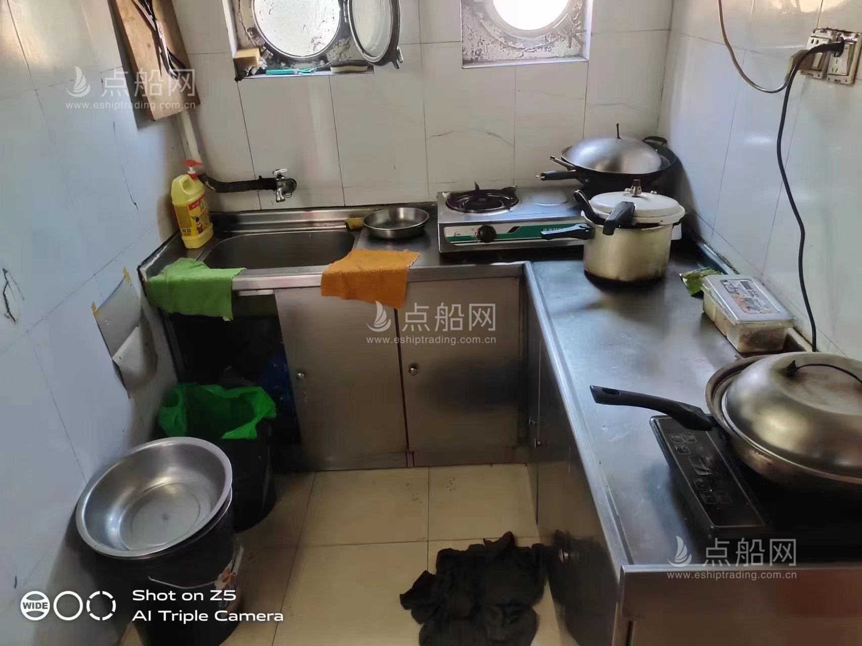 出售3300 马力港作拖轮