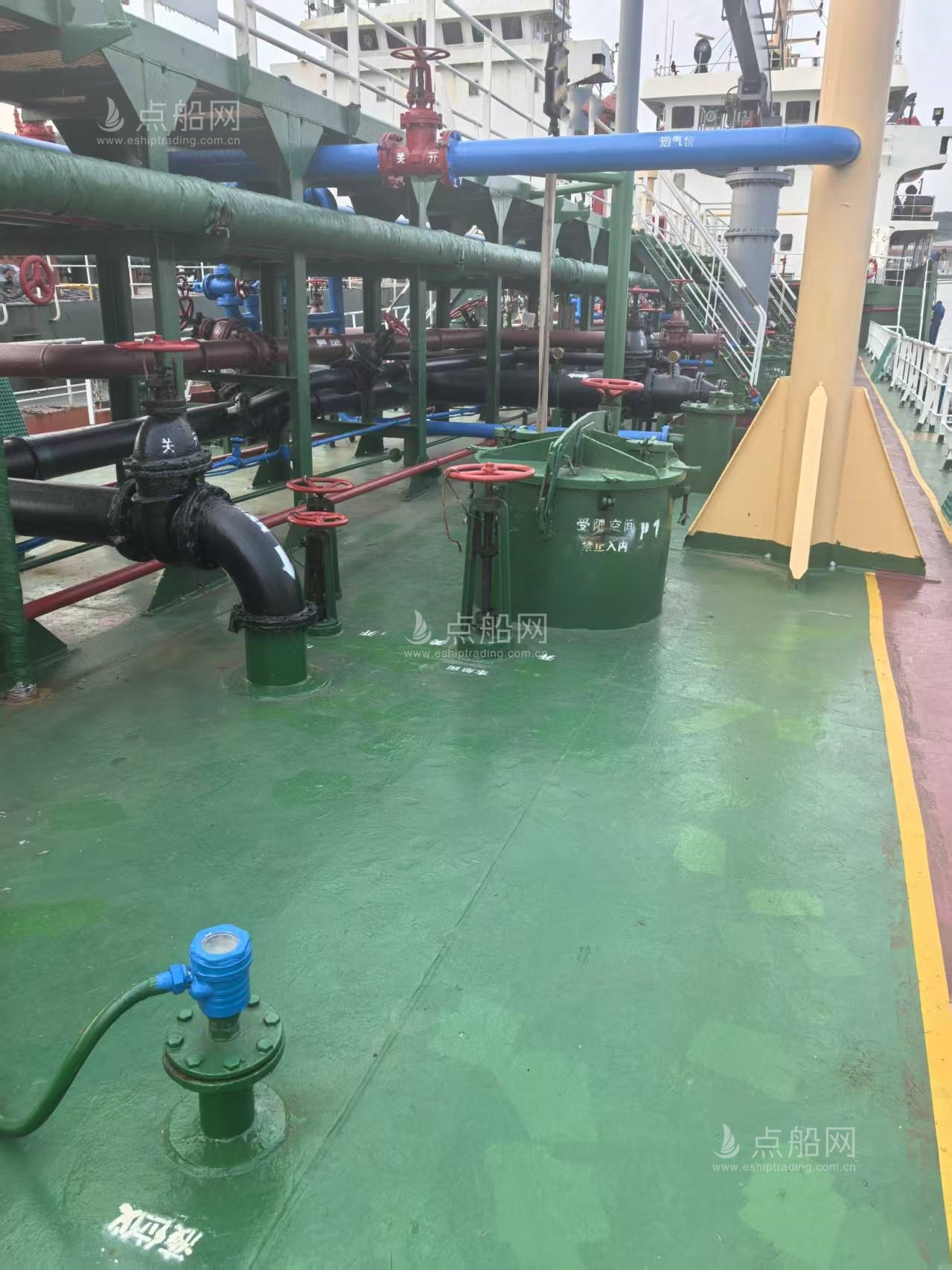 出售2972吨成品油船