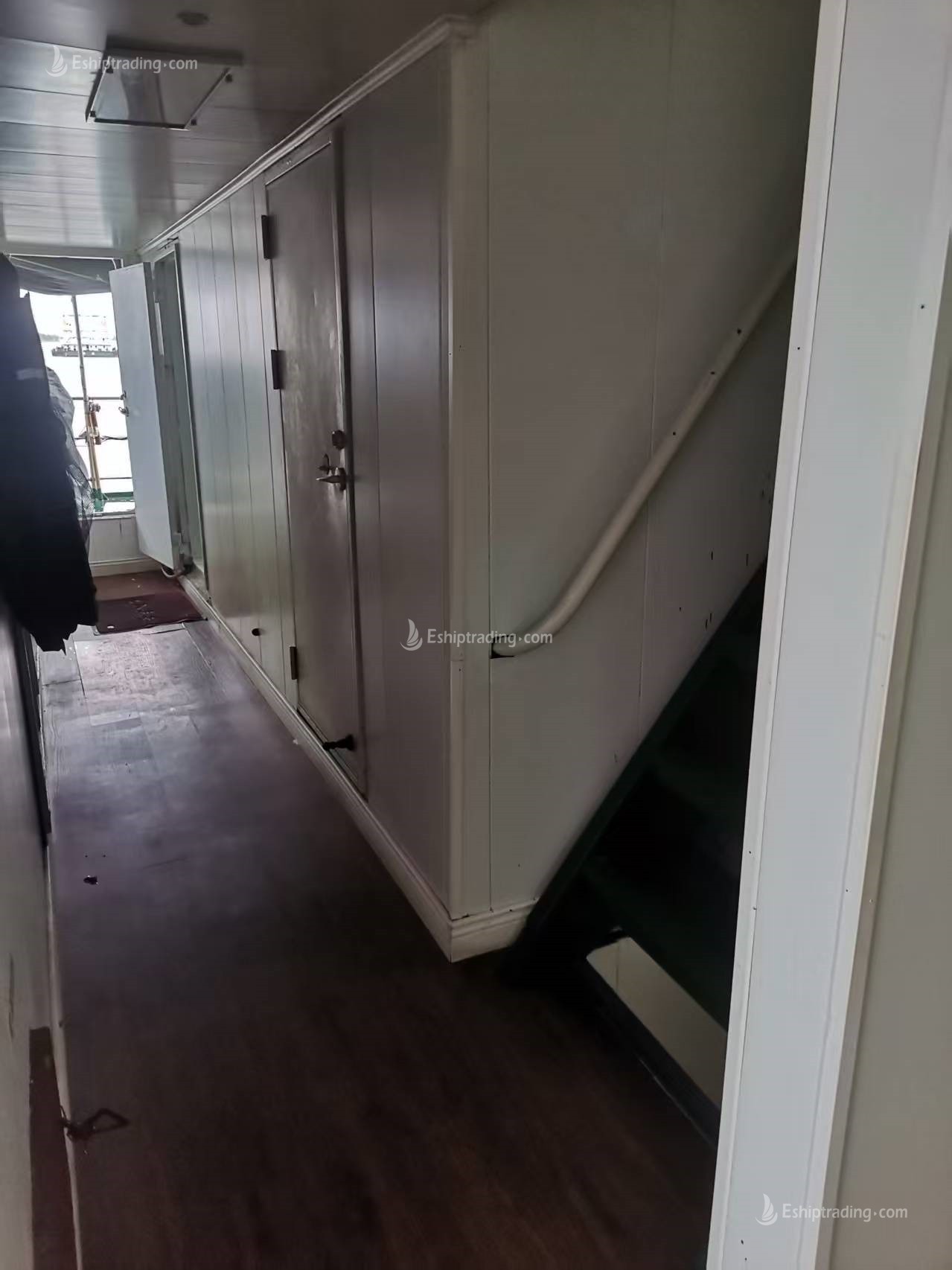 717 T Product Oil Tanker For Sale