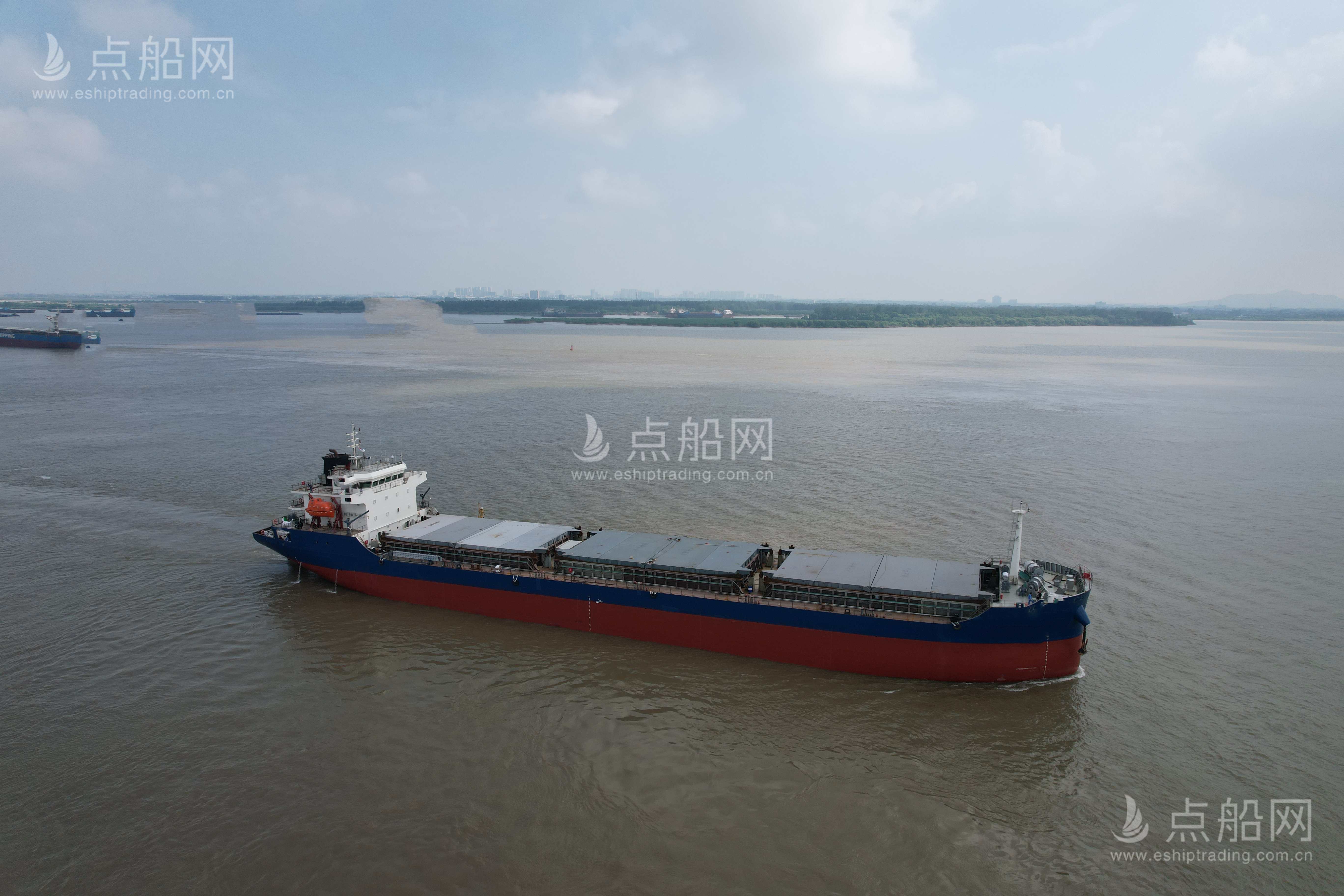 出售12500吨散货船