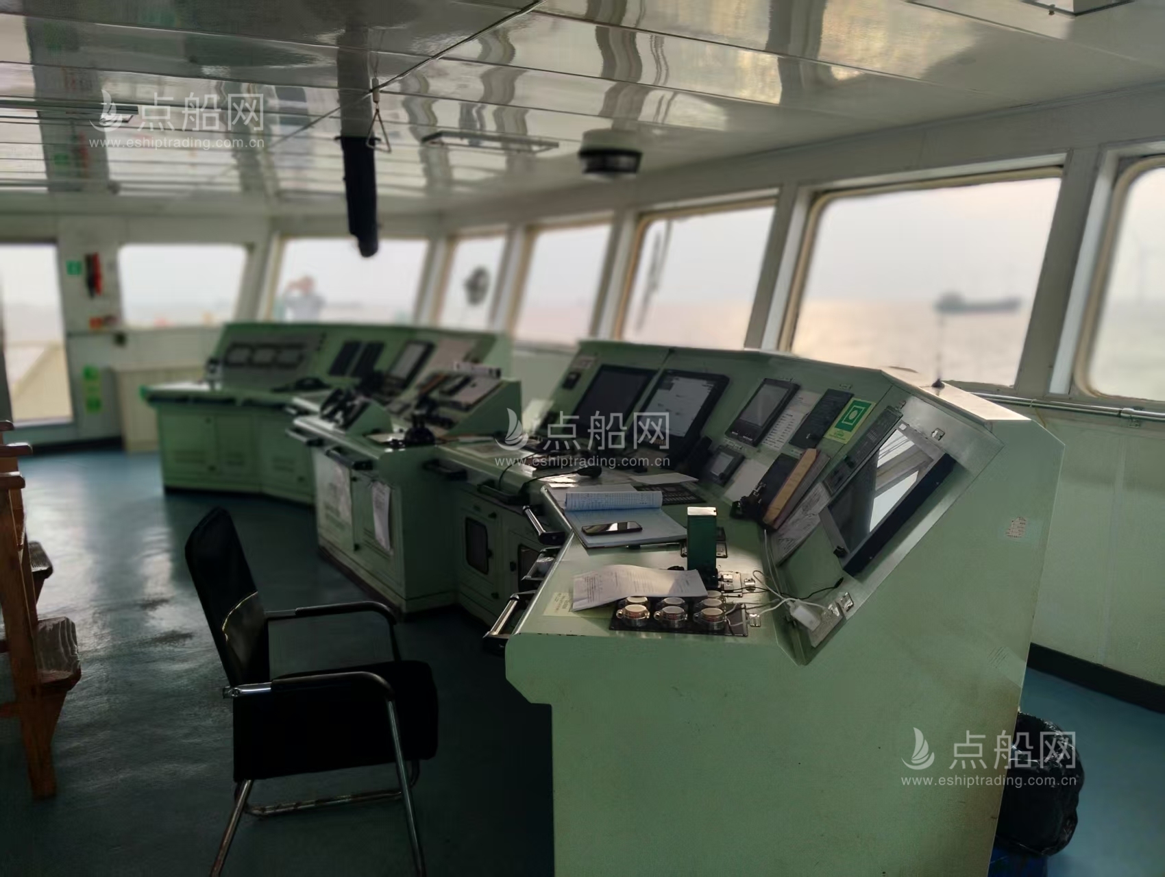 出售12500吨散货船