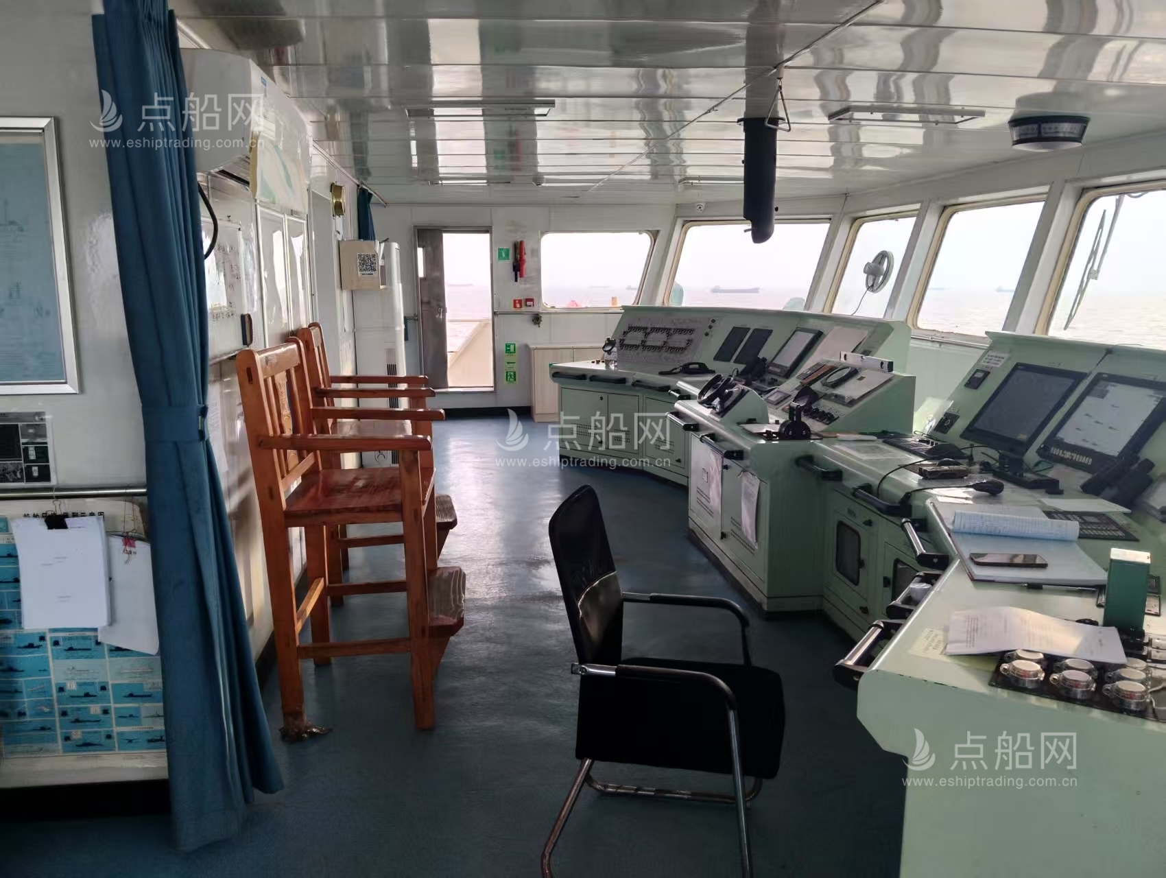 出售12500吨散货船