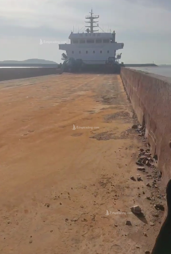 2870 T Deck Barge /LCT For Sale