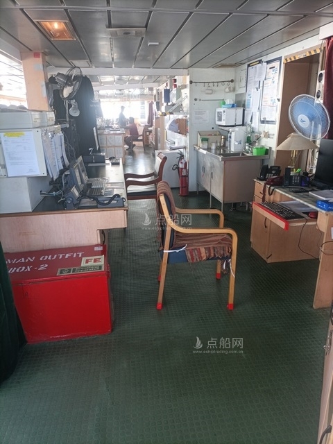 出售44363吨成品油船