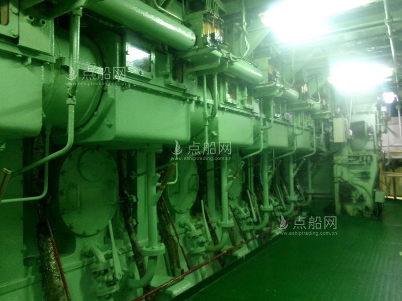 出售44363吨成品油船