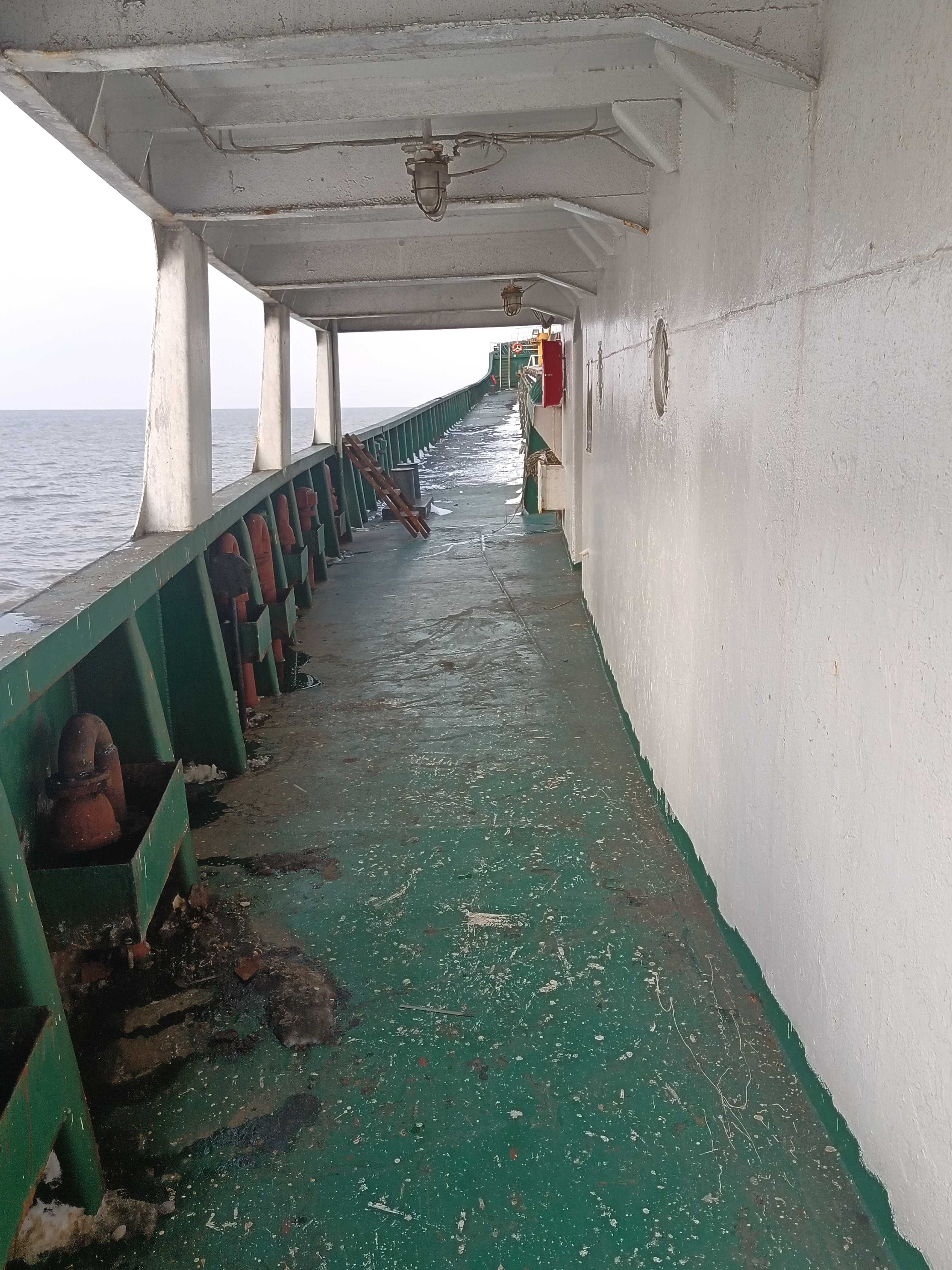 出售5051吨散货船