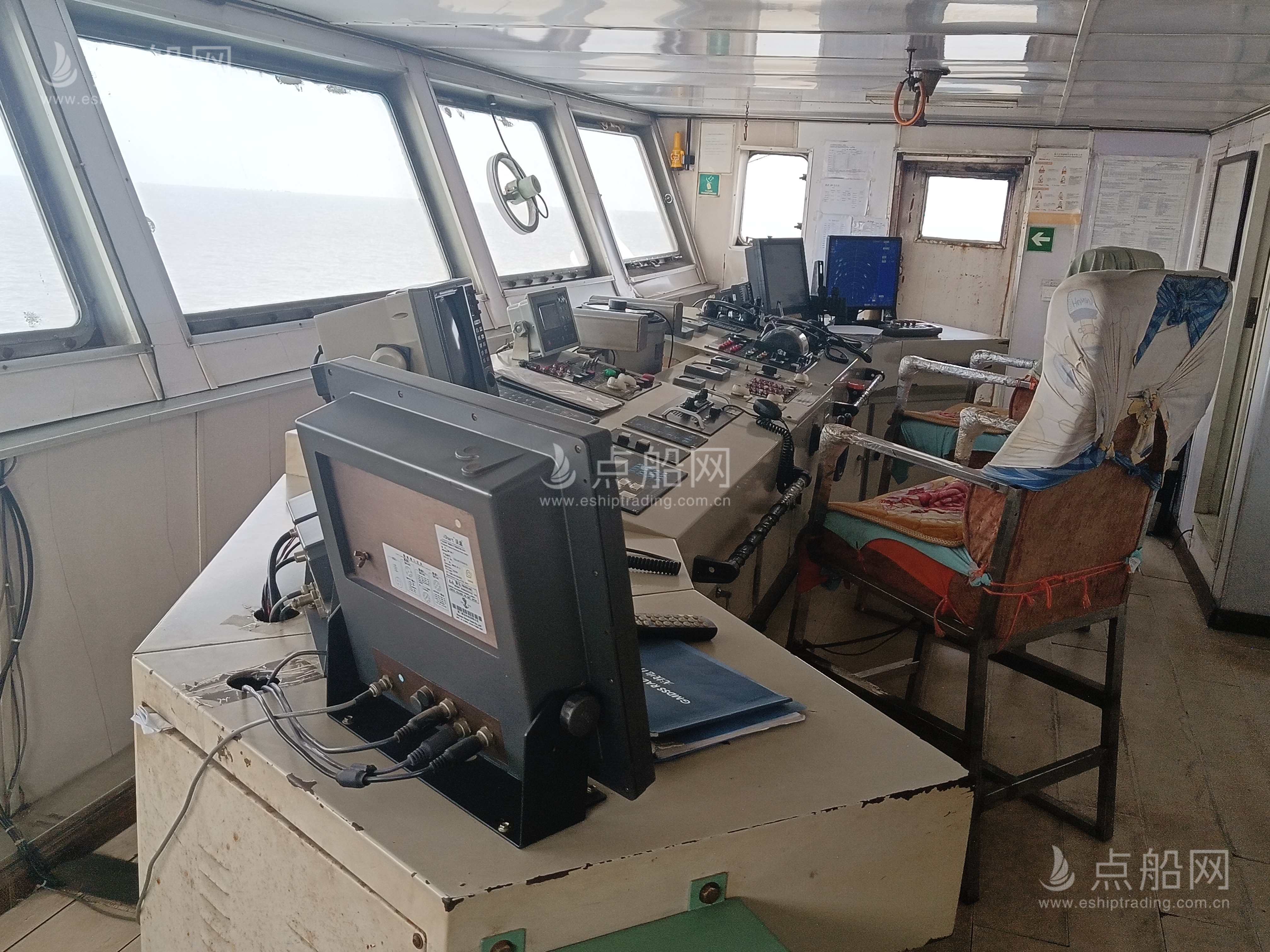 出售5051吨散货船