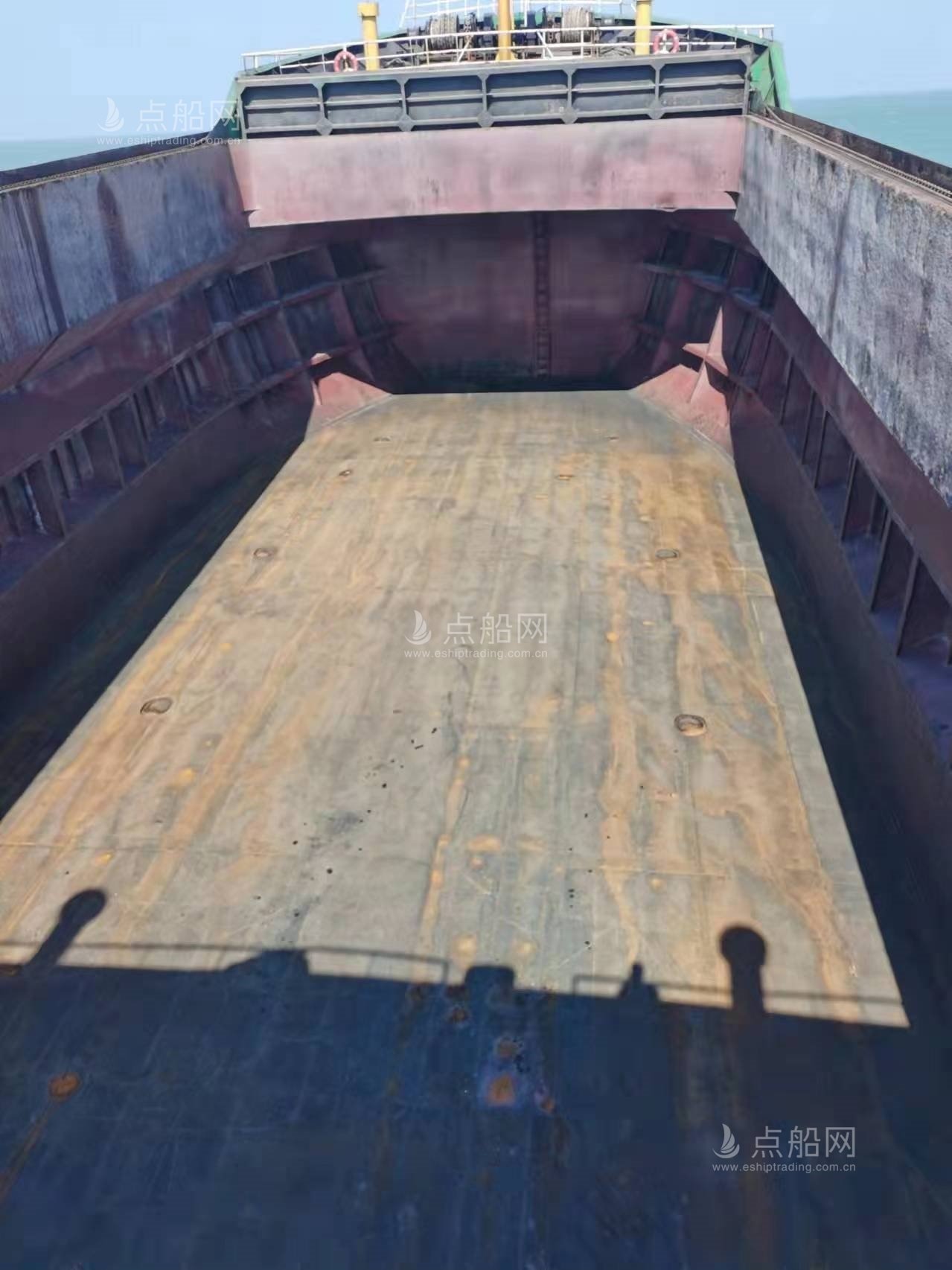 出售5122吨散货船