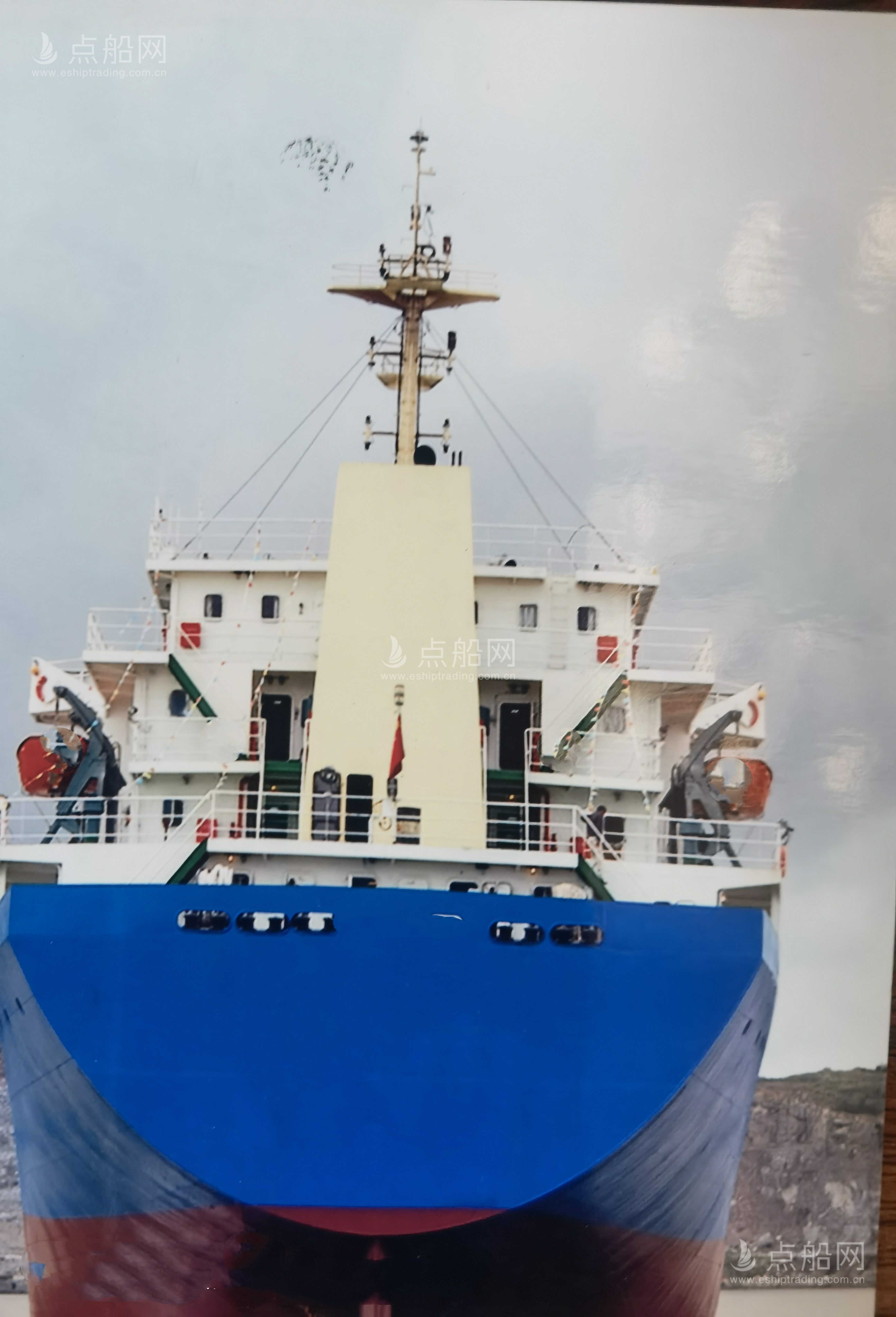 出售10902吨散货船